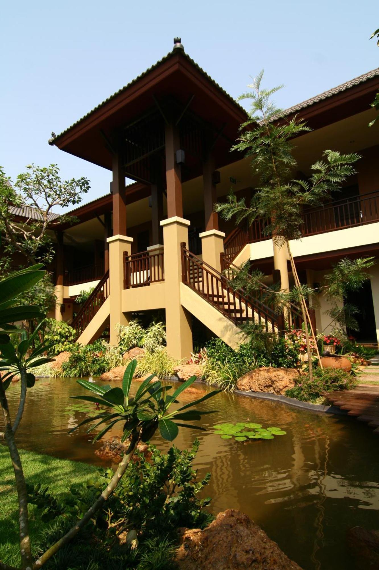 Mae Jo Golf Resort & Spa Ban Ban San Sai Buitenkant foto
