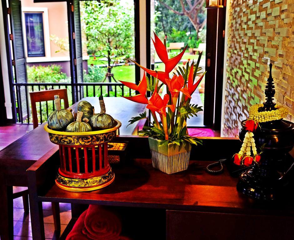 Mae Jo Golf Resort & Spa Ban Ban San Sai Buitenkant foto
